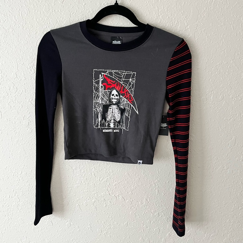 Cute skull crop top from dummies NWT size xs